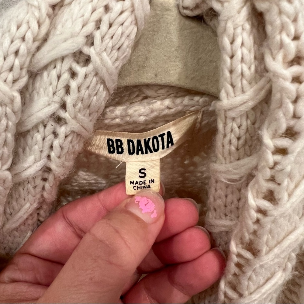 BB DAKOTA Cable Knit Fringe Cardigan - Picture 6 of 11